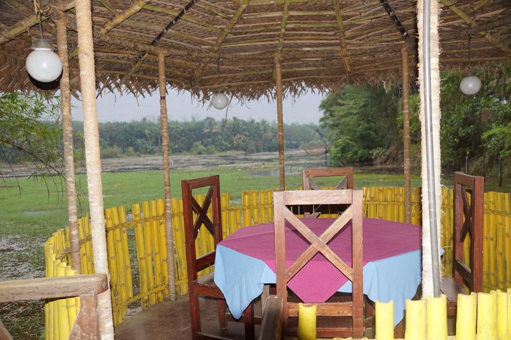 Hotel Soma Birds Lagoon Kotamangalam Exteriér fotografie